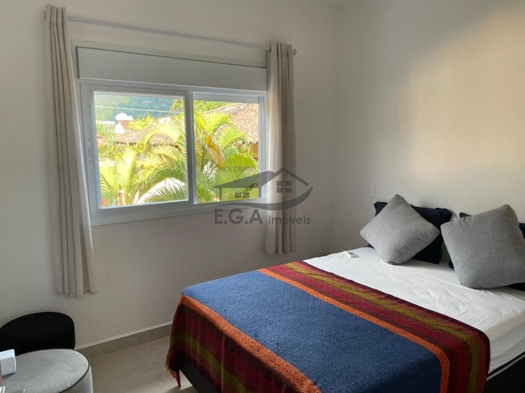 Casa na praia de camburi
