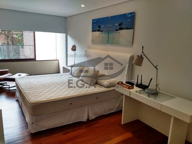 Casa de condomínio pé na areia