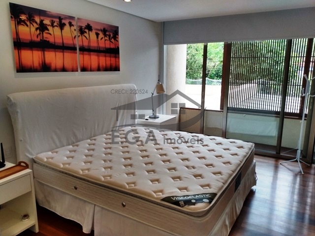 Casa de condomínio pé na areia