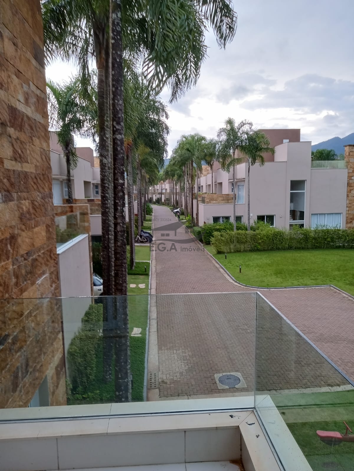 Casa de condomínio