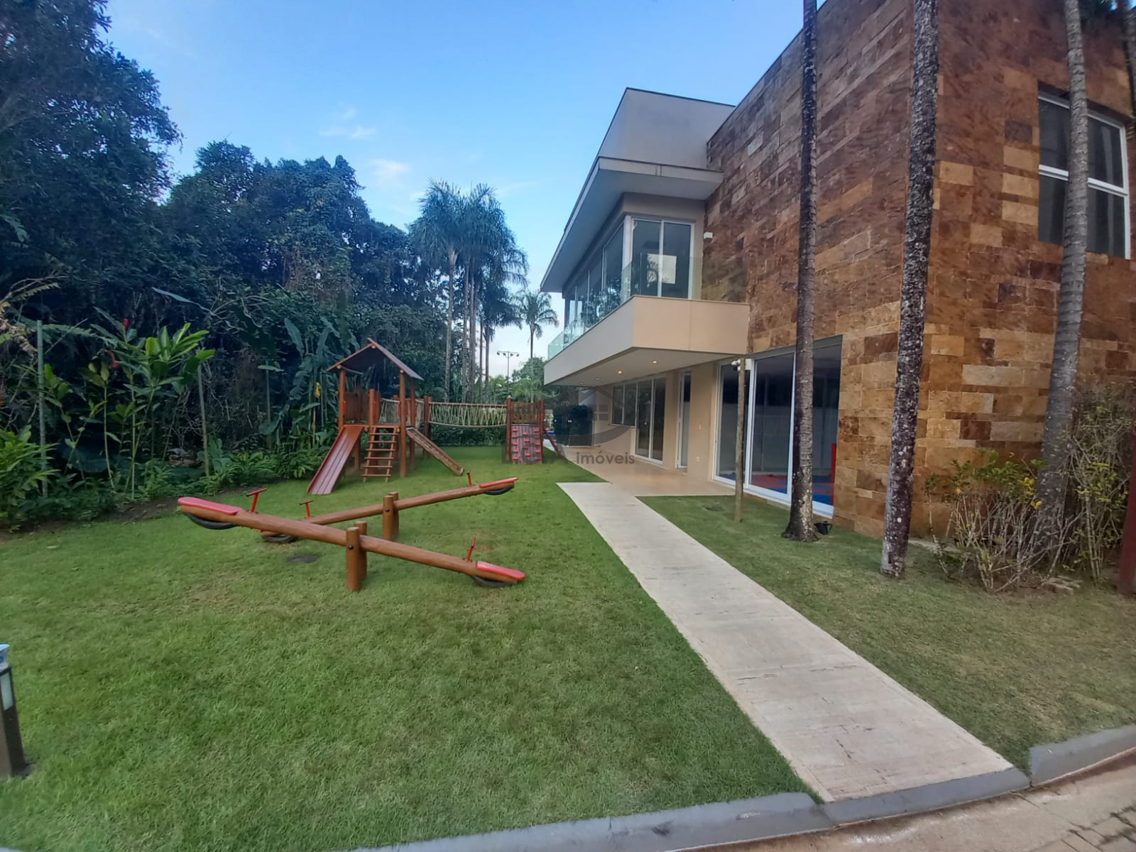 Casa de condomínio