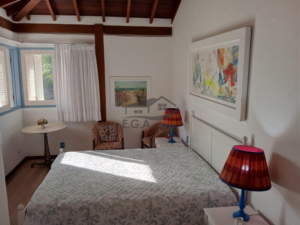 Casa de condomínio, na praia de camburizinho abaixou de 10k para 8.5k