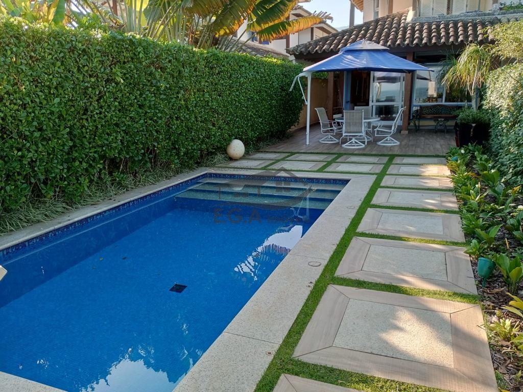 Casa de condomínio, na praia de camburizinho abaixou de 10k para 8.5k