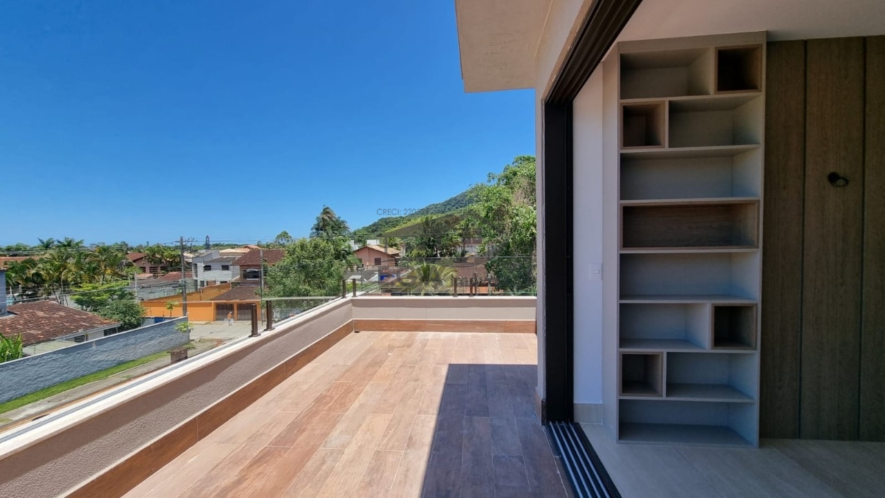 Casa na praia de juquey