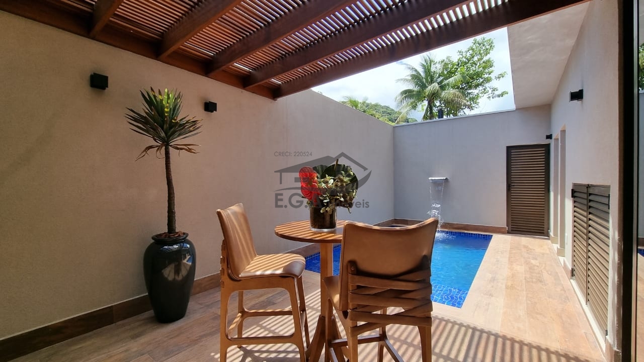 Casa na praia de juquey
