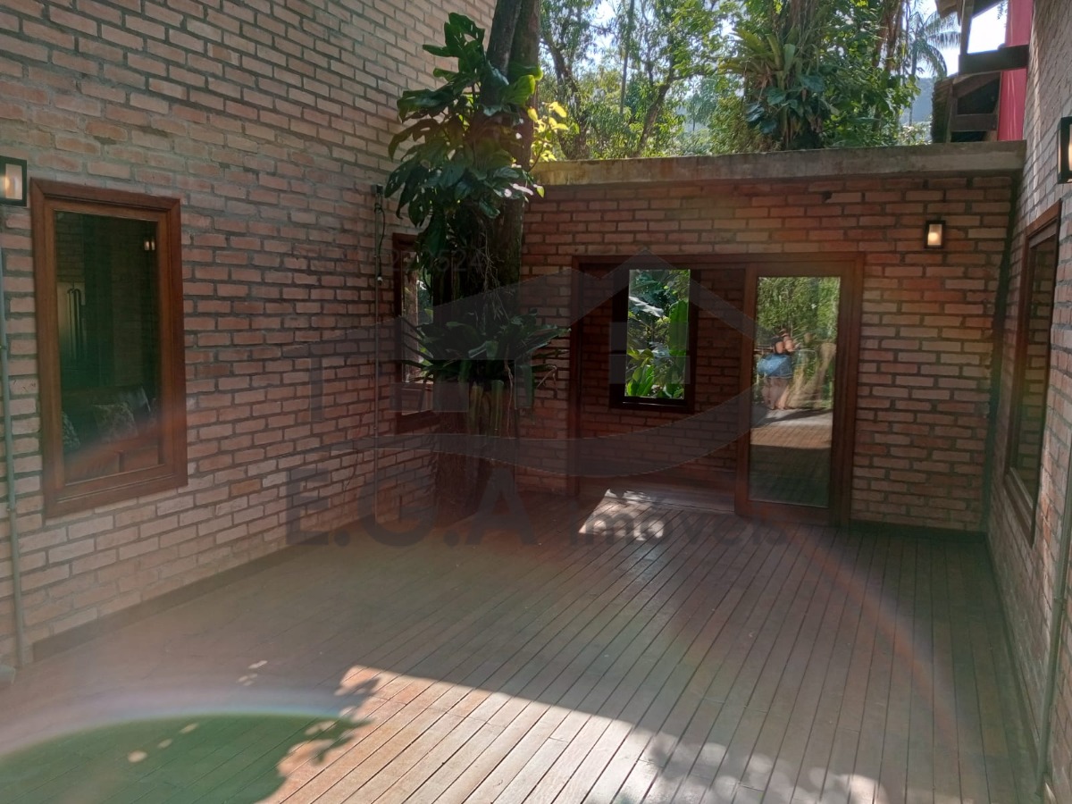 Casa no sertão de Camburi