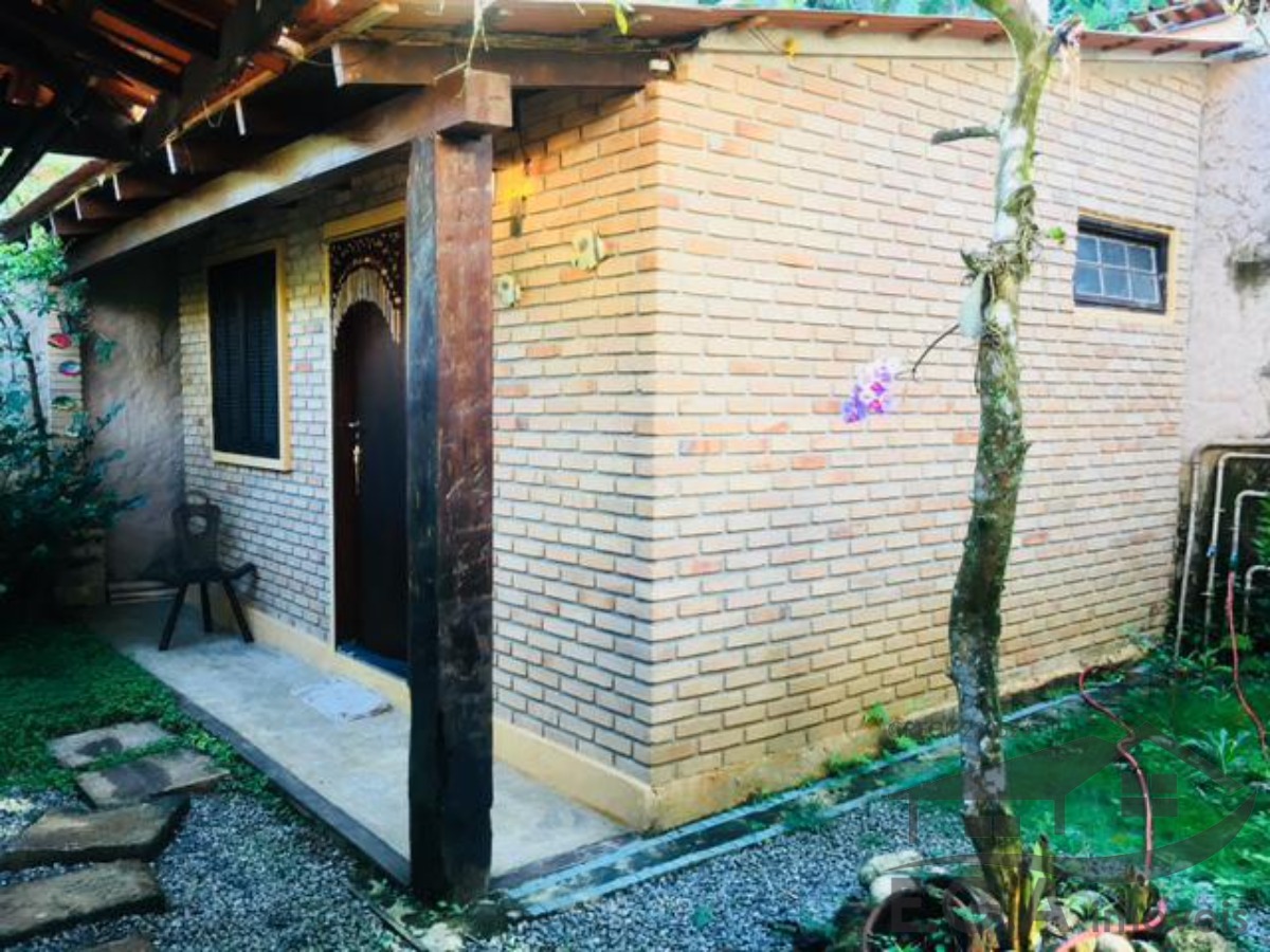 Casa no sertão de boiçucanga beira rio - foto 13