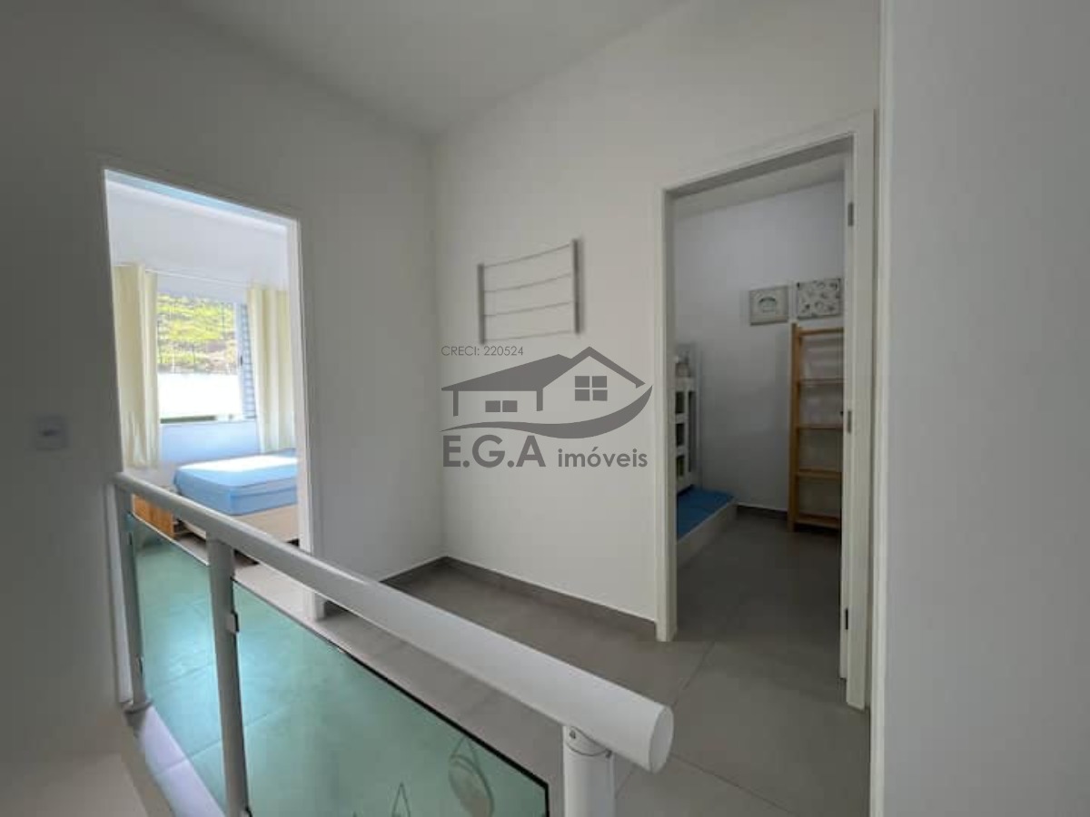 Casa de condomínio em boiçucanga