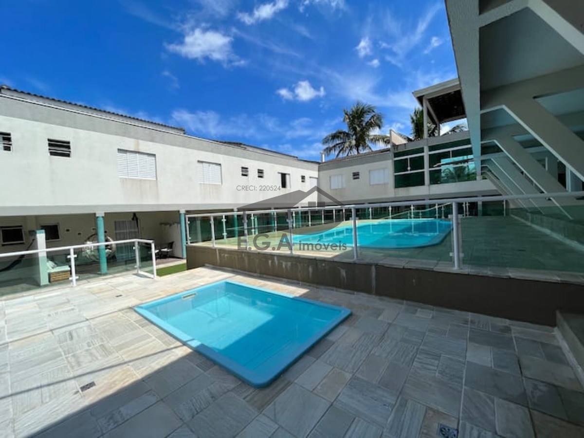 Casa de condomínio em boiçucanga