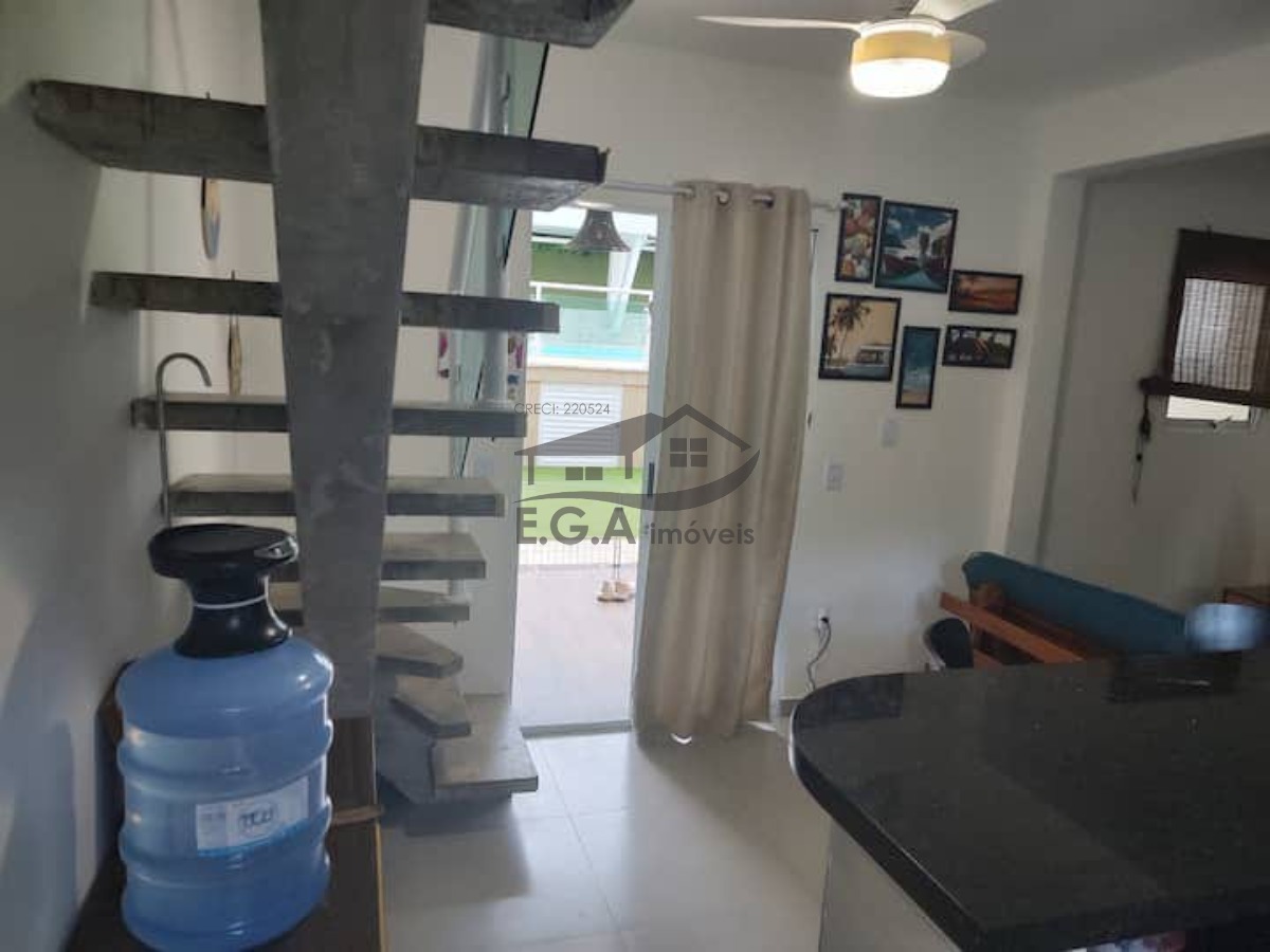 Casa de condomínio em boiçucanga