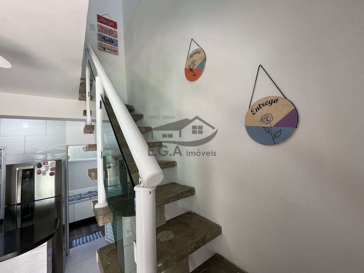 Casa de condomínio em boiçucanga