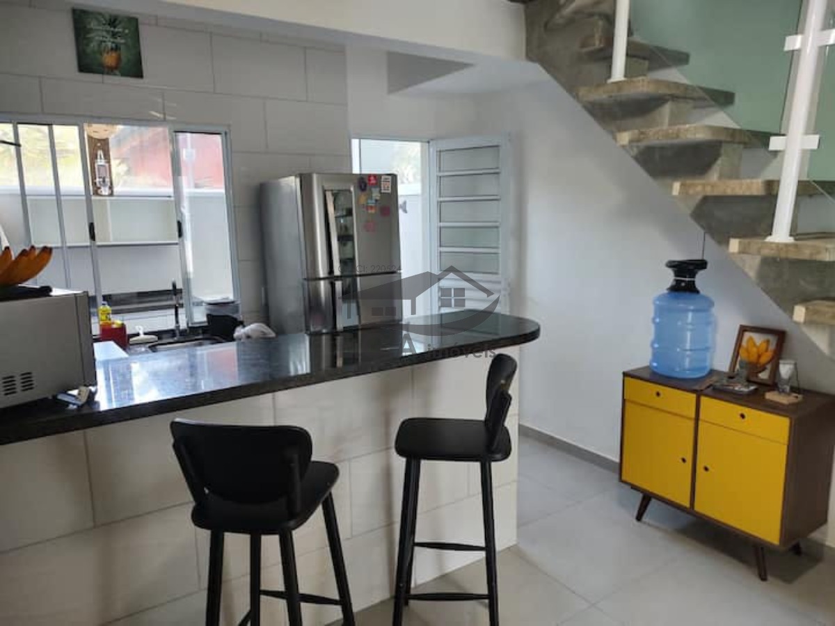Casa de condomínio em boiçucanga