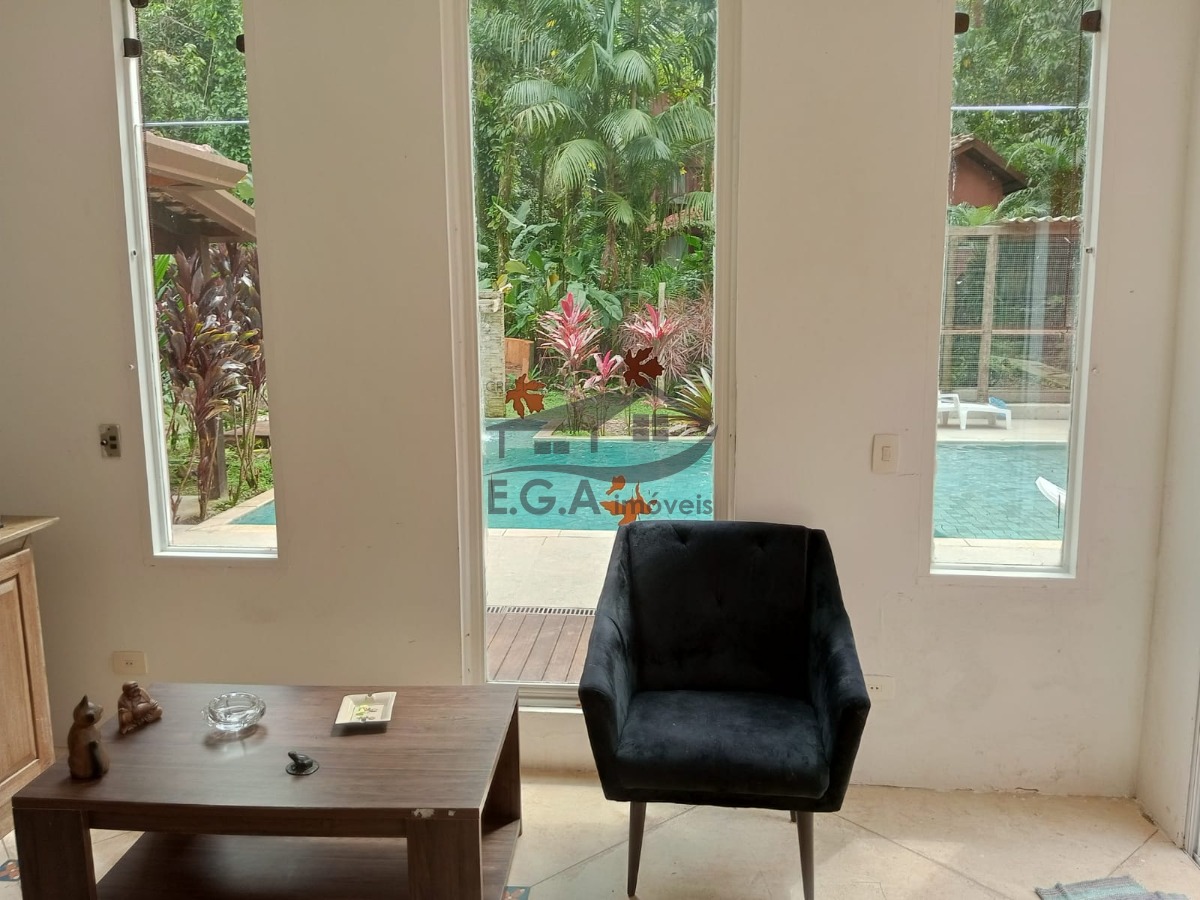 Casa no sertão de Barra do Una condomínio