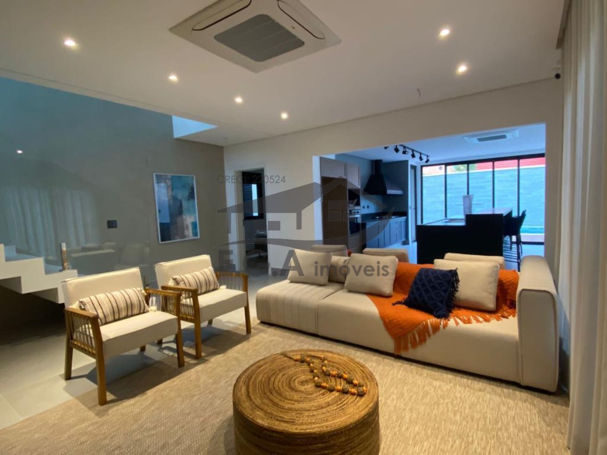 Casa a 50 metros da praia de Juquehy
