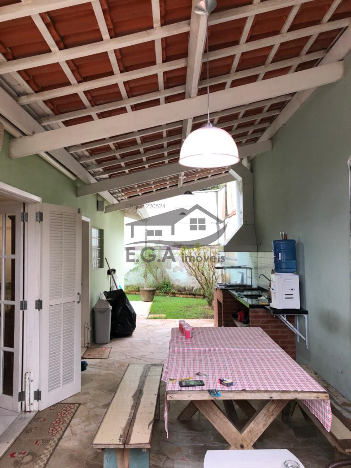 Casa na praia de Camburi 200mts da praia