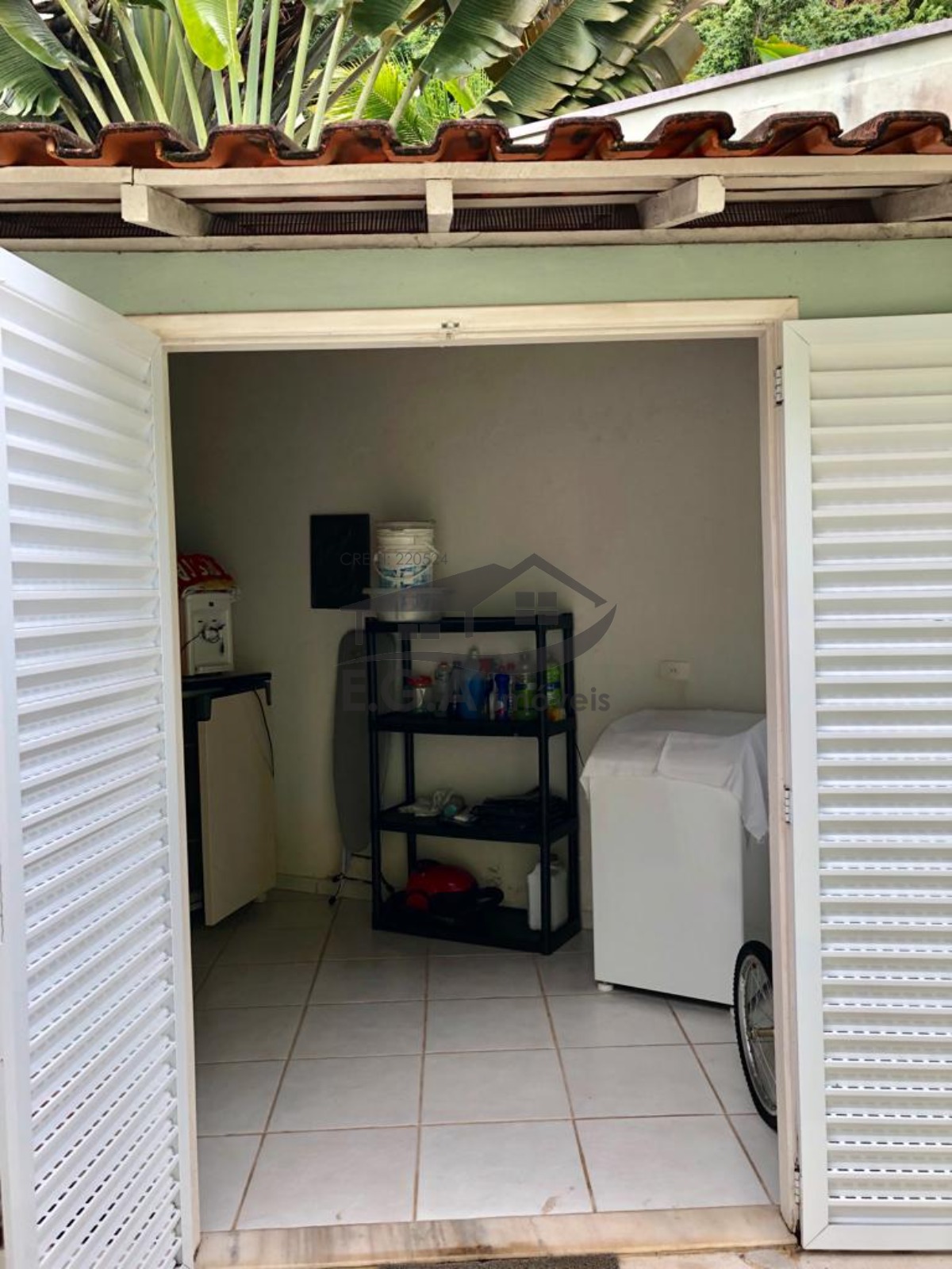 Casa na praia de Camburi 200mts da praia