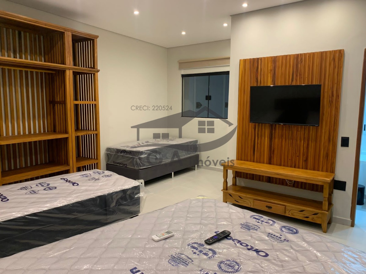 Casa na praia de Boiçucanga a 200 mts do mar