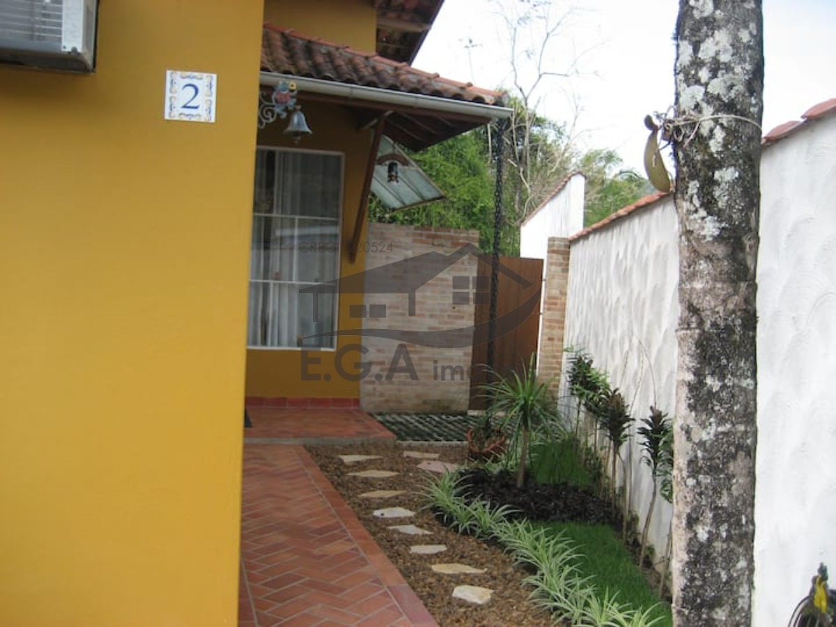 Casa de Rua em Boiçucanga como se fosse Cond. Venda a partir de maio