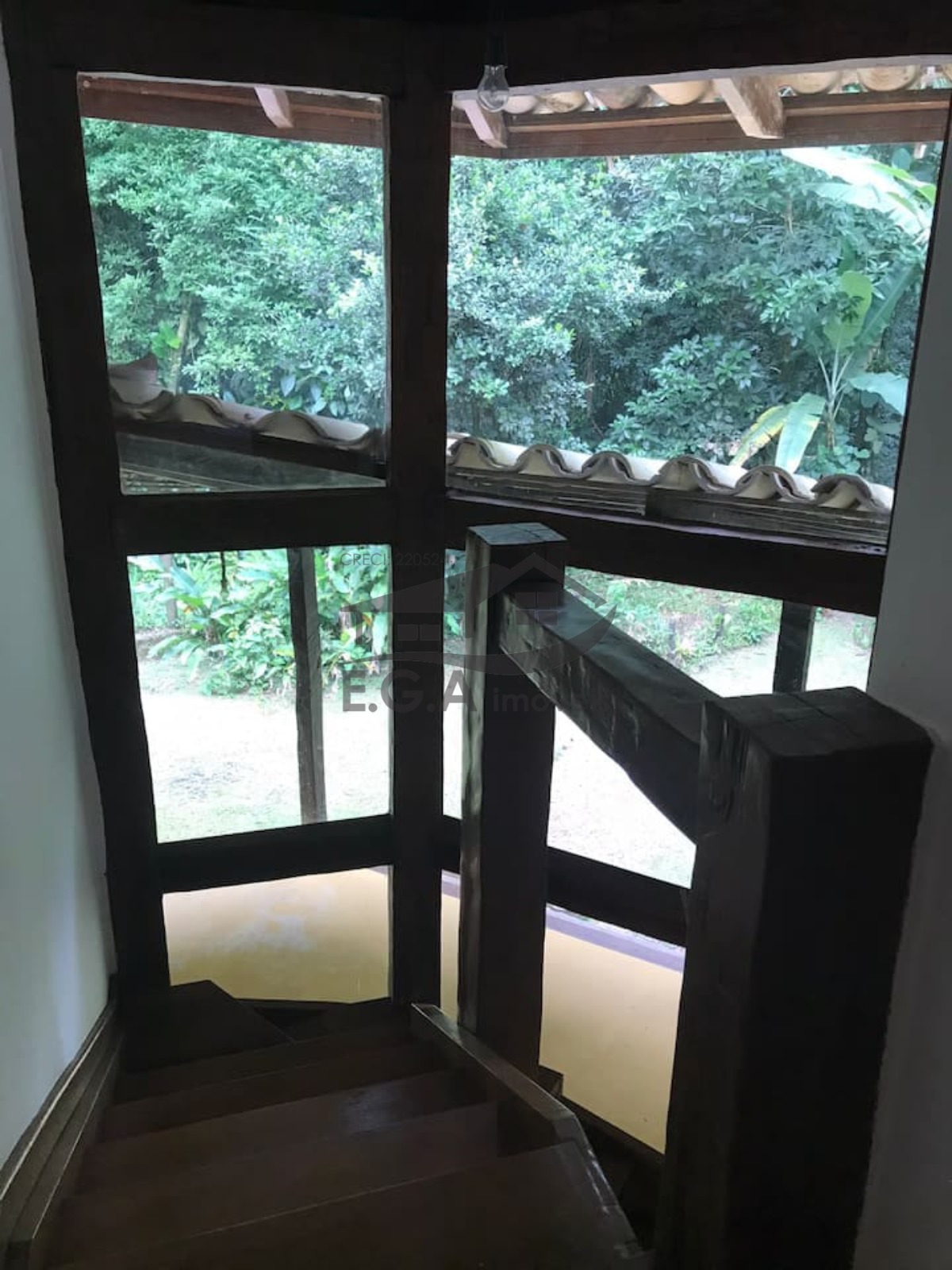 Casa no sertão da Barra do Una no meio da mata