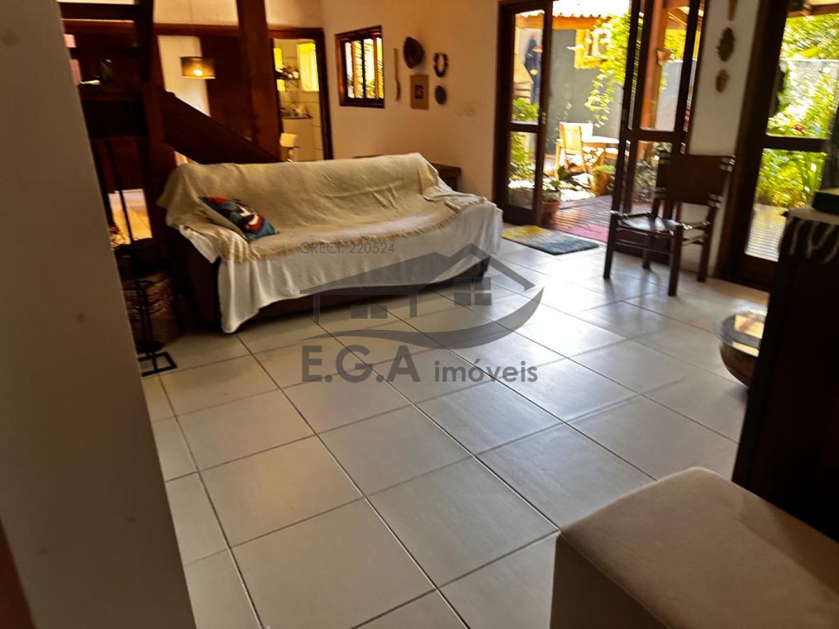 Casa na praia de Boiçucanga