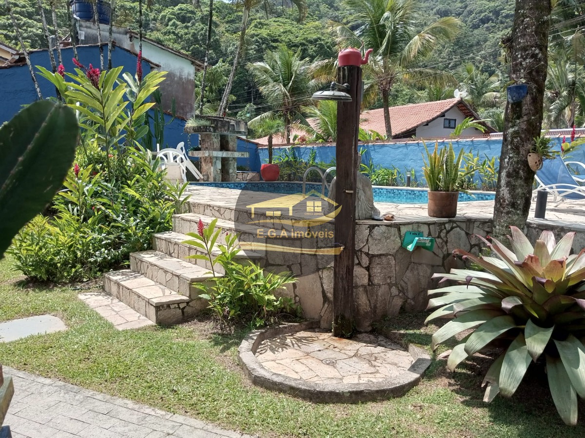 Casa lado sertão de Camburi