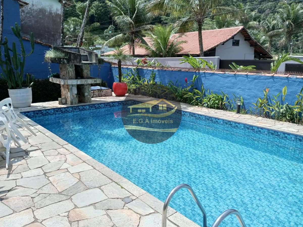 Casa lado sertão de Camburi
