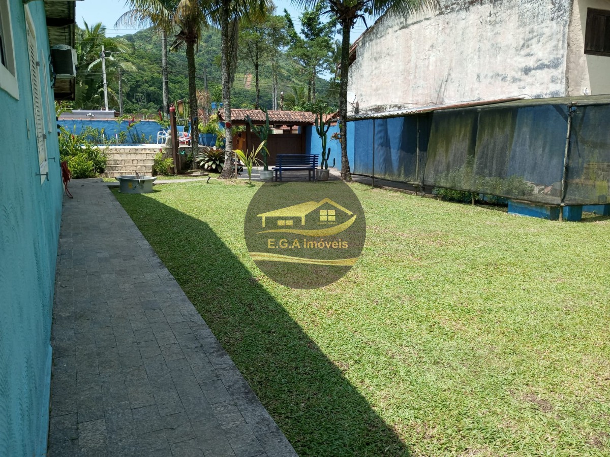 Casa lado sertão de Camburi