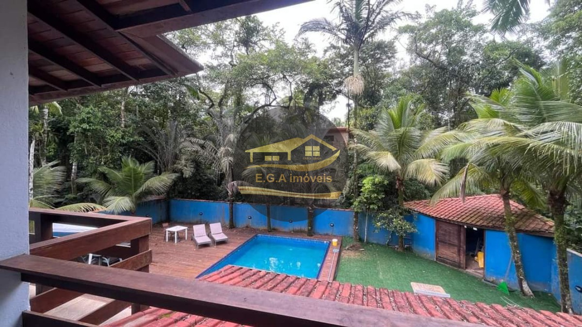 Casa em Condomínio Camburi lado sertão