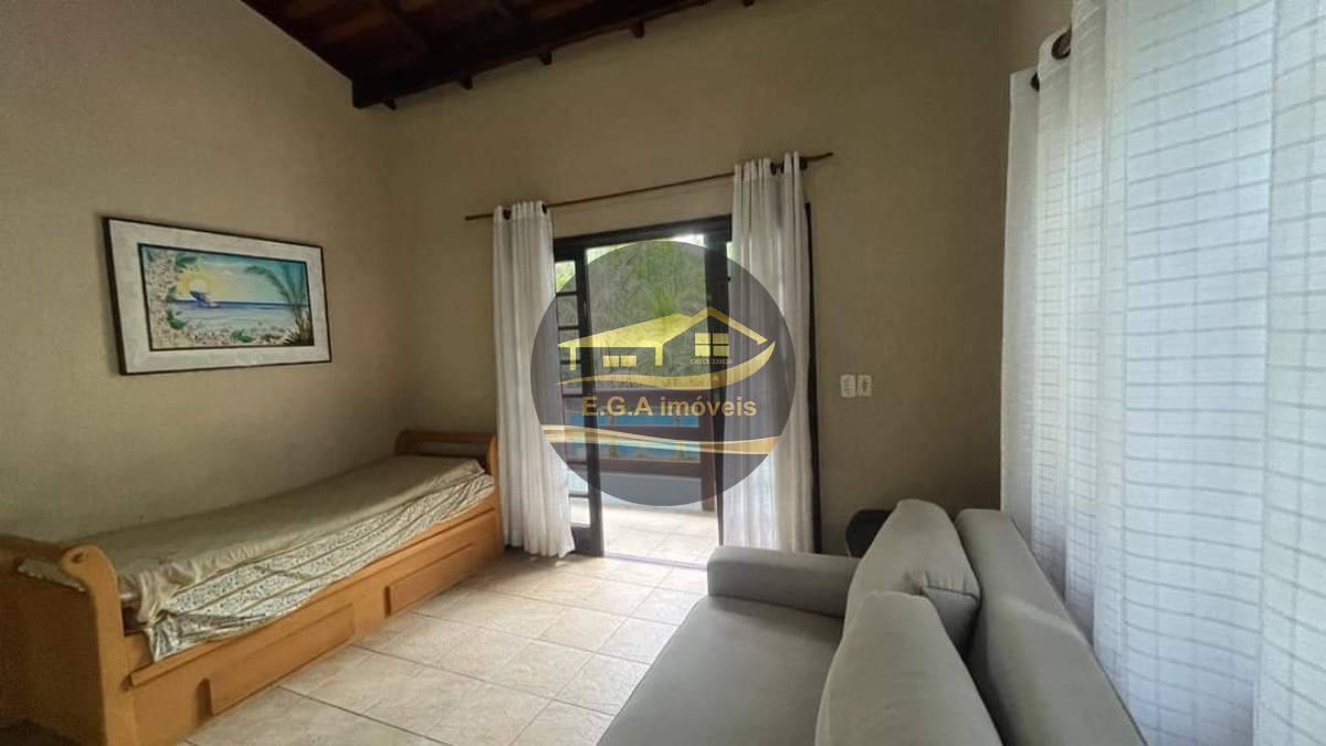 Casa em Condomínio Camburi lado sertão