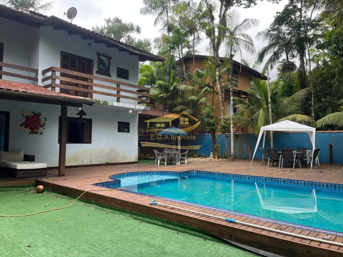Casa em Condomínio Camburi lado sertão