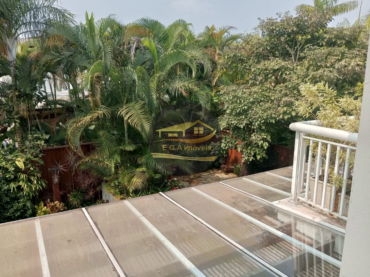 Casa na Praia de Juquehy- Cond- Raizes