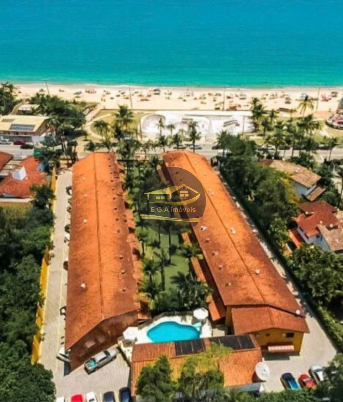 Casa na praia de boiçucanga frente ao mar - foto 1