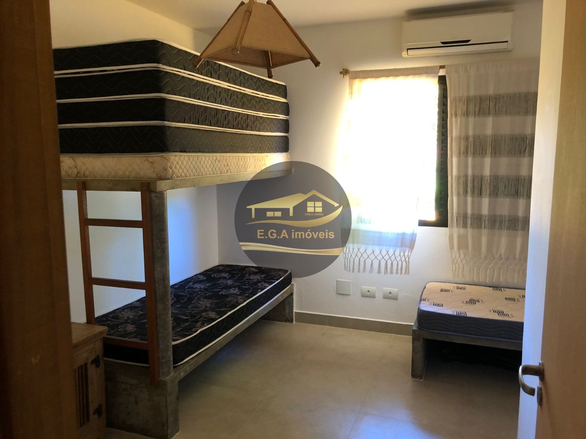 Casa na praia de Boiçucanga frente ao mar