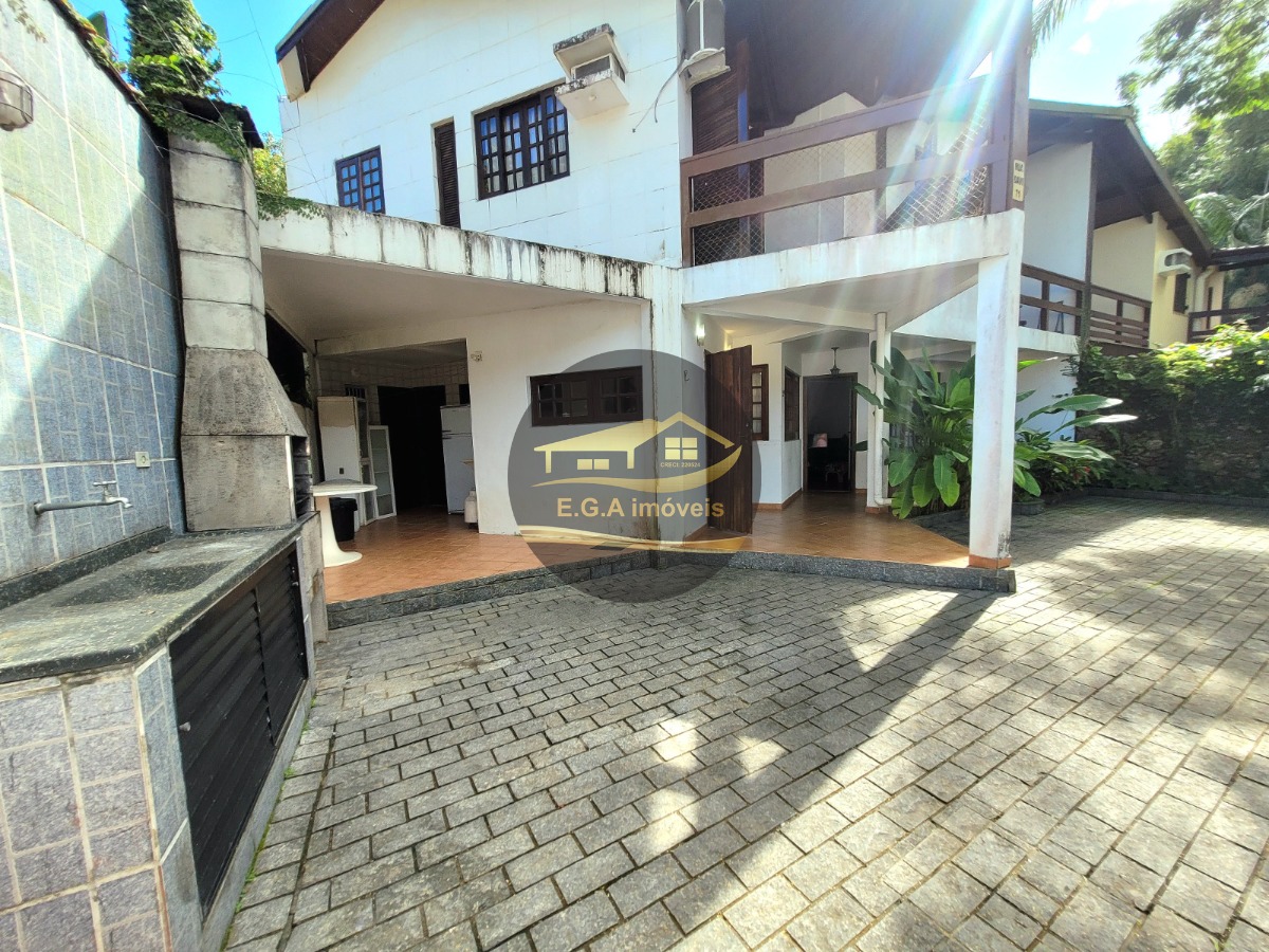 Casa na praia de Juquehy 200mt praia