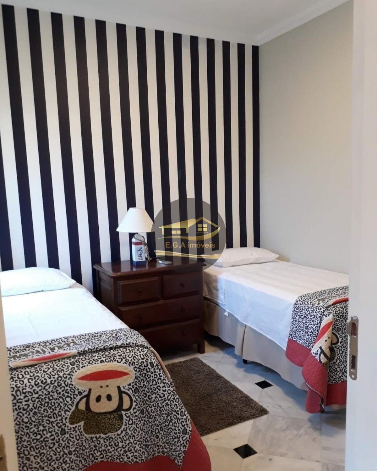 Casa pé na areia Juquehy