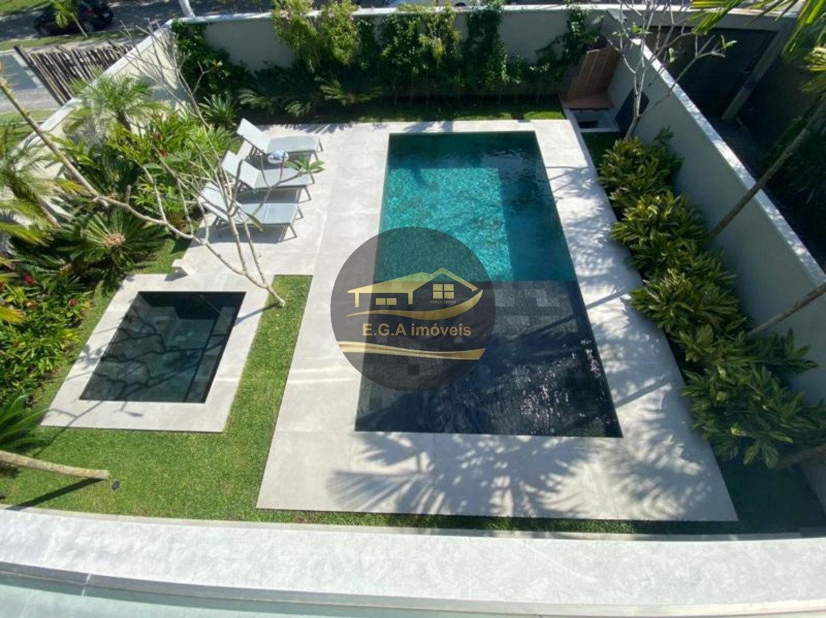Casa alto padrão na praia da Baleia