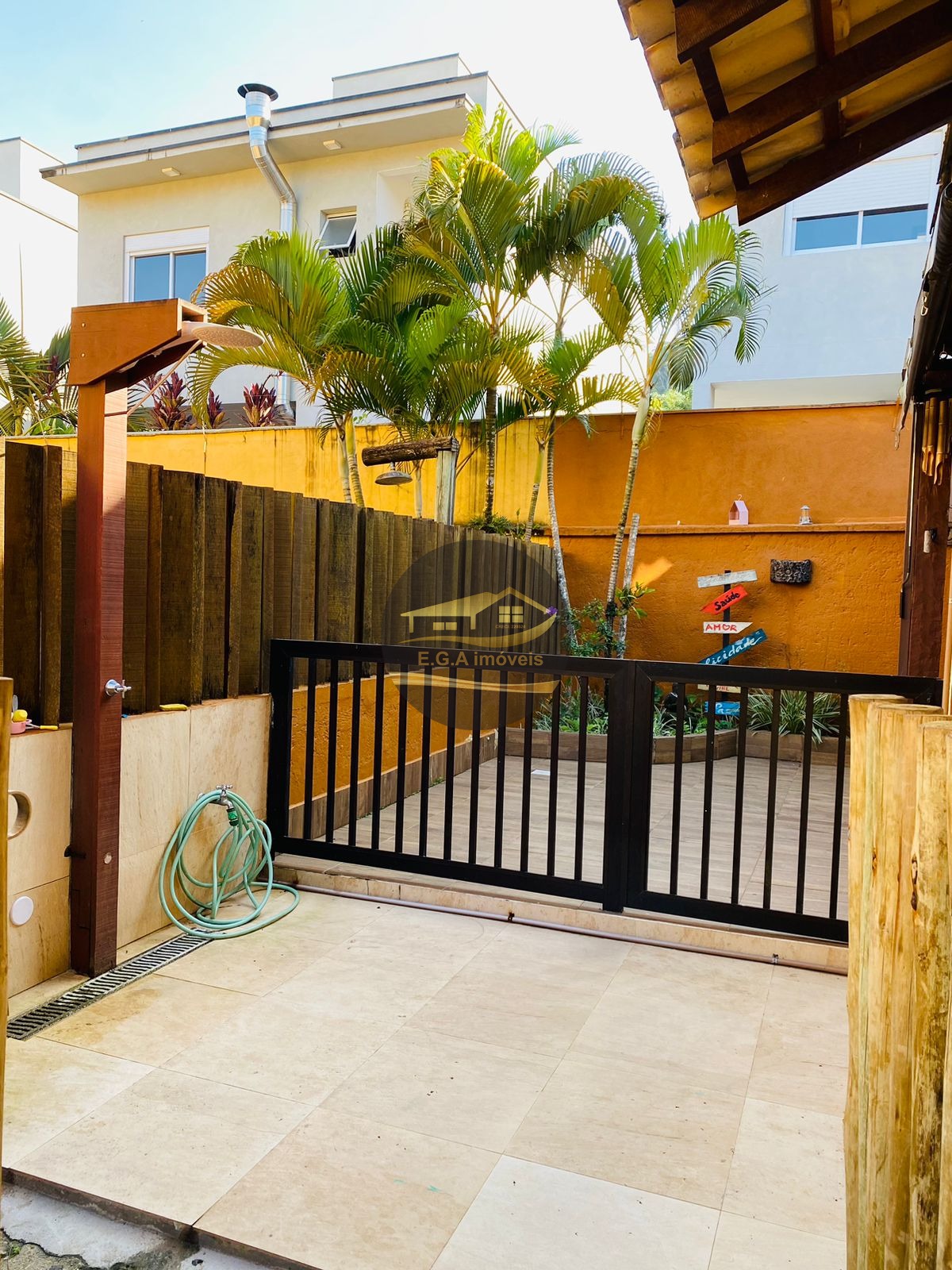 Casa na praia de camburi abaixou de 1.650k para 1.490.000,00