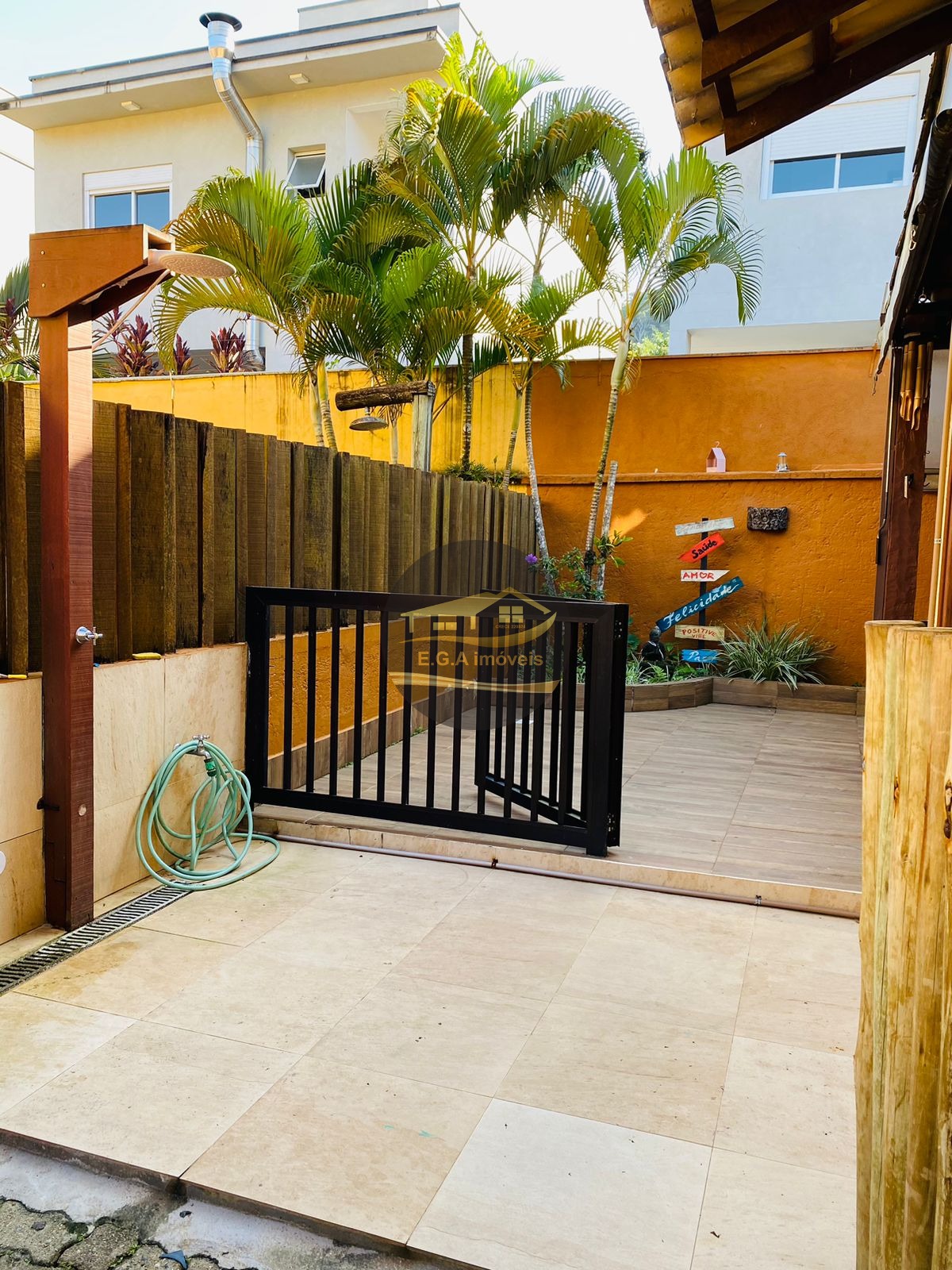 Casa na praia de camburi abaixou de 1.650k para 1.490.000,00