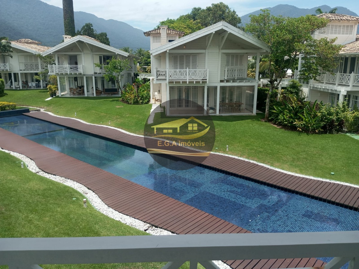 Oportunidade casa pé na areia Praia de Maresias SP