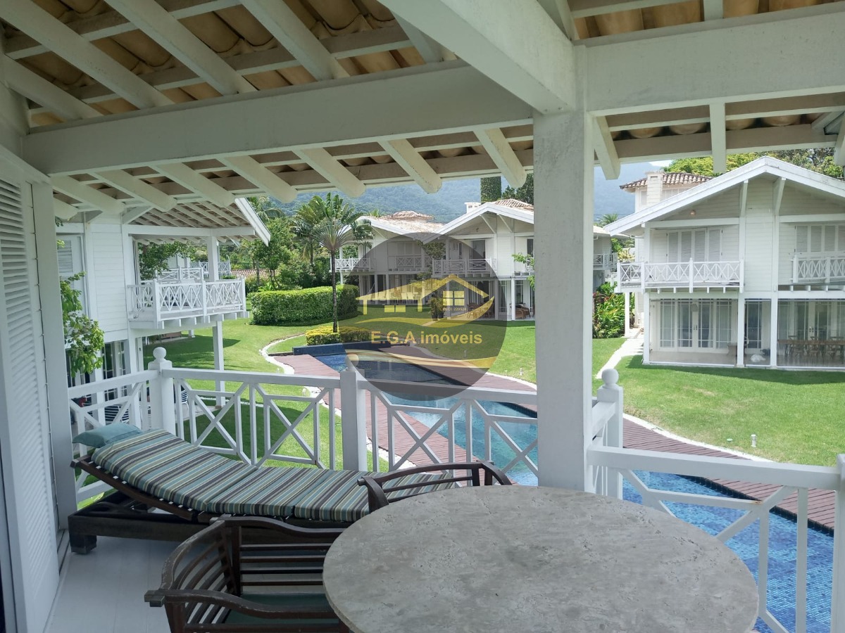 Oportunidade casa pé na areia Praia de Maresias SP