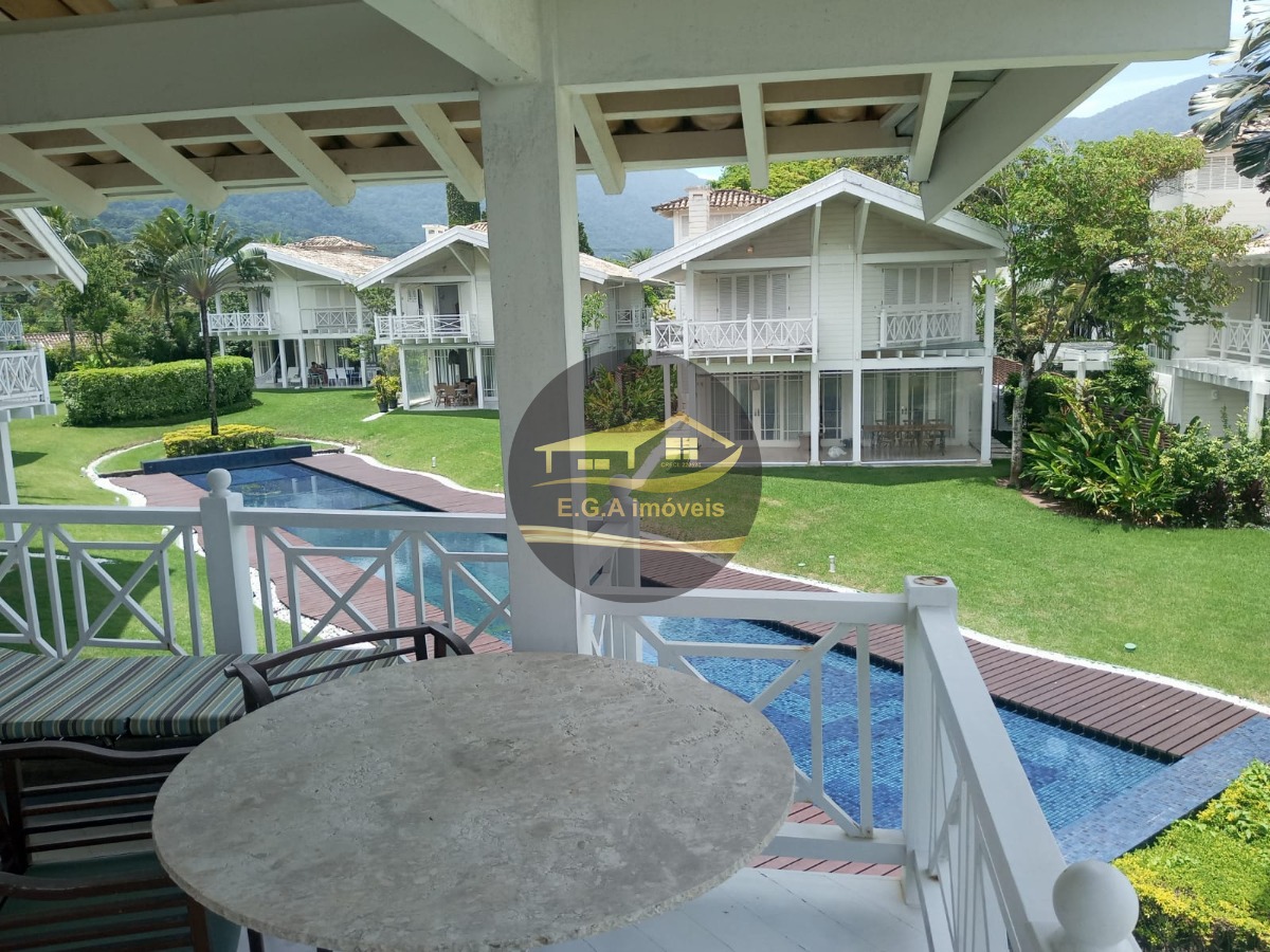Oportunidade casa pé na areia Praia de Maresias SP